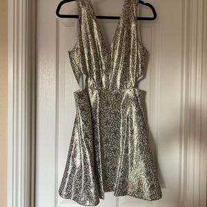 Alice and Olivia Gold shimmer dress sz 4